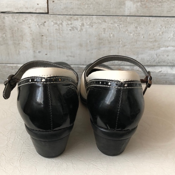 Naot Black and white Mary janes - Picture 8 of 9